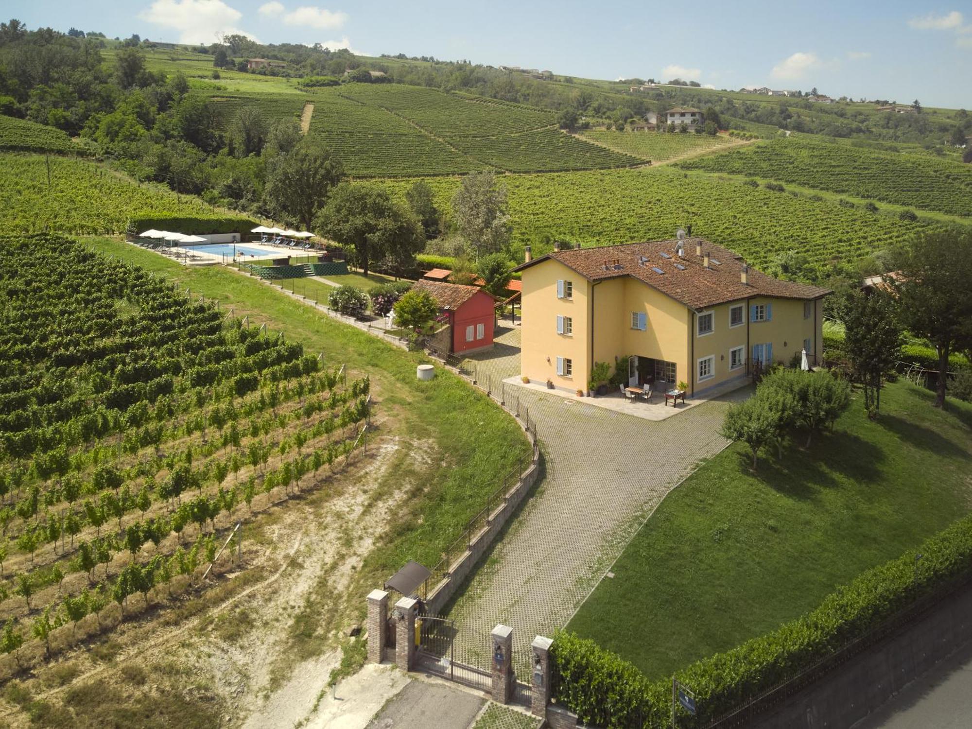 Vigna Dell'Acqua Villa Santo Stefano Belbo Ngoại thất bức ảnh