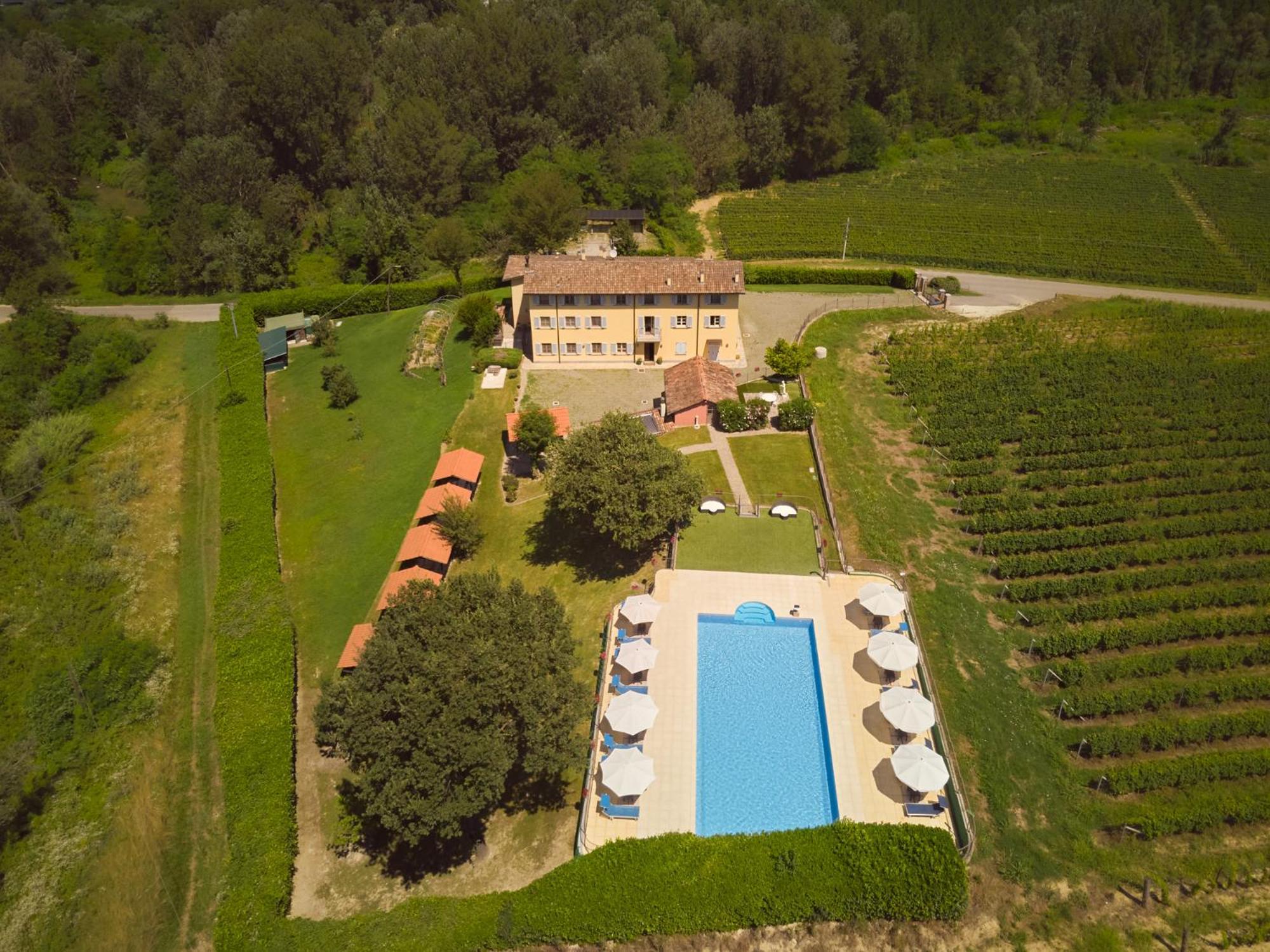 Vigna Dell'Acqua Villa Santo Stefano Belbo Ngoại thất bức ảnh
